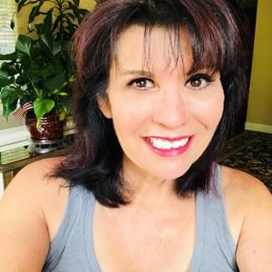 Meet your Posher, Janel